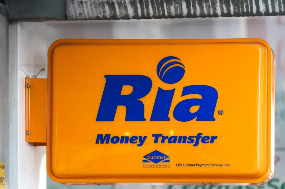 transfert d'argent à l'étranger près de Antibes